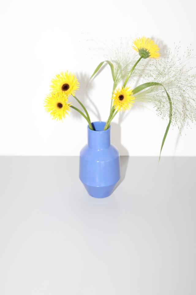 angulate vase(blue)