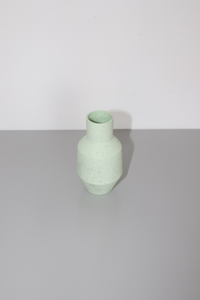 angulate vase(mint)