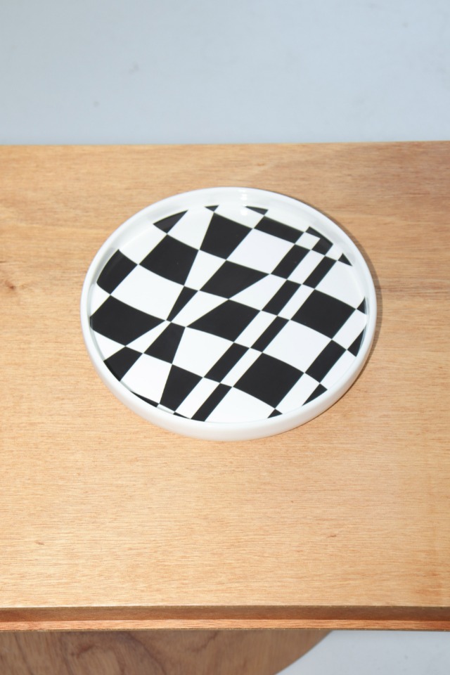 circle plate(checkbord/black)